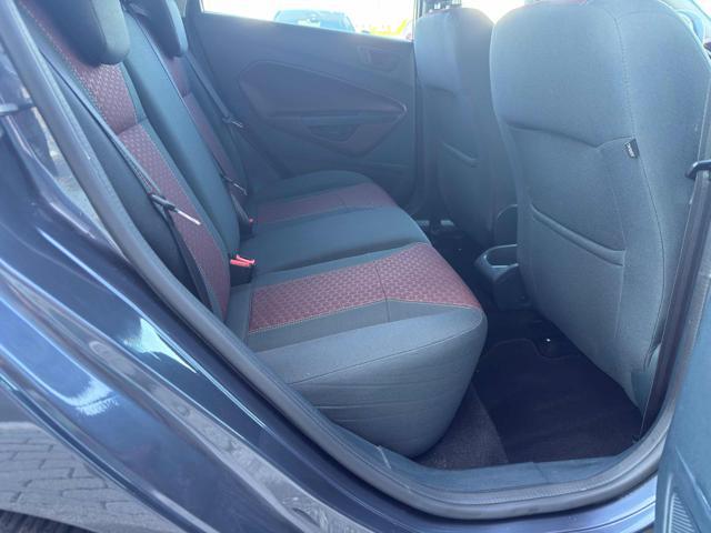FORD Fiesta 1.6 TDCi 95 CV 5p. Titanium