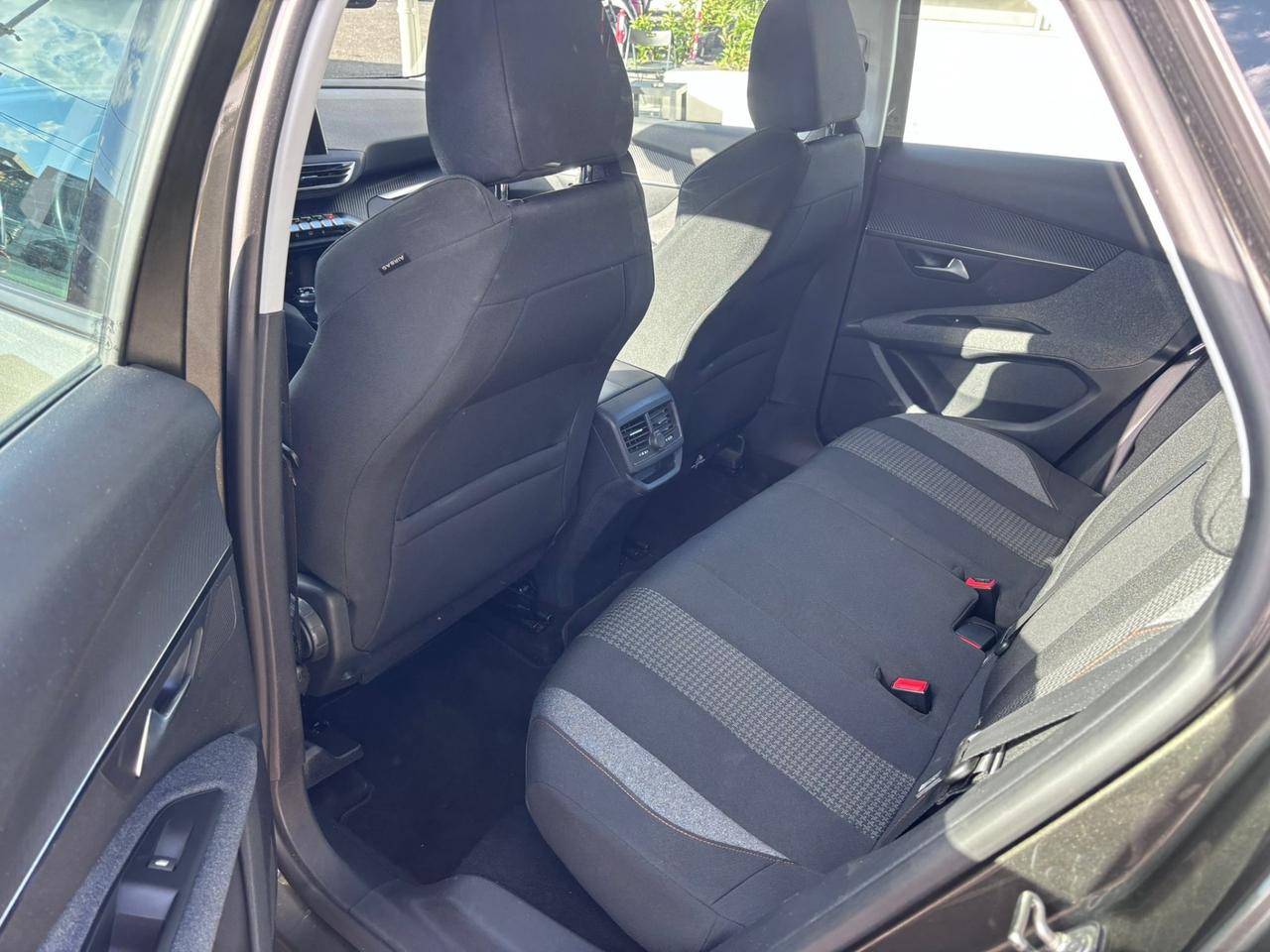 Peugeot 3008 BlueHDi 120 S&S Active