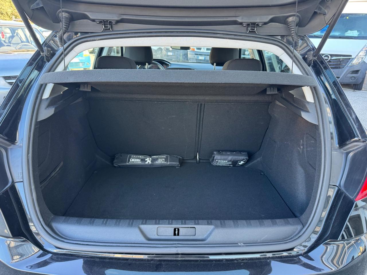 Peugeot 308 BlueHDi 130 S&S Business