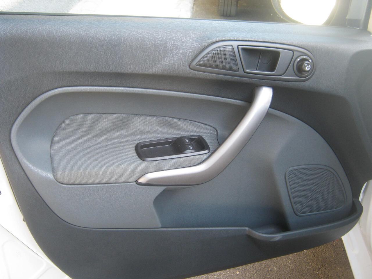 Ford Fiesta 1.4 TDCi 5p. 87000KM AUTOEMILIA