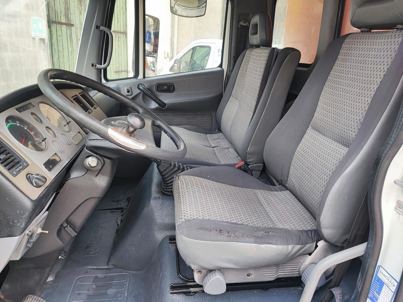 Nissan Atleon KM 271.000 Gancio Traino