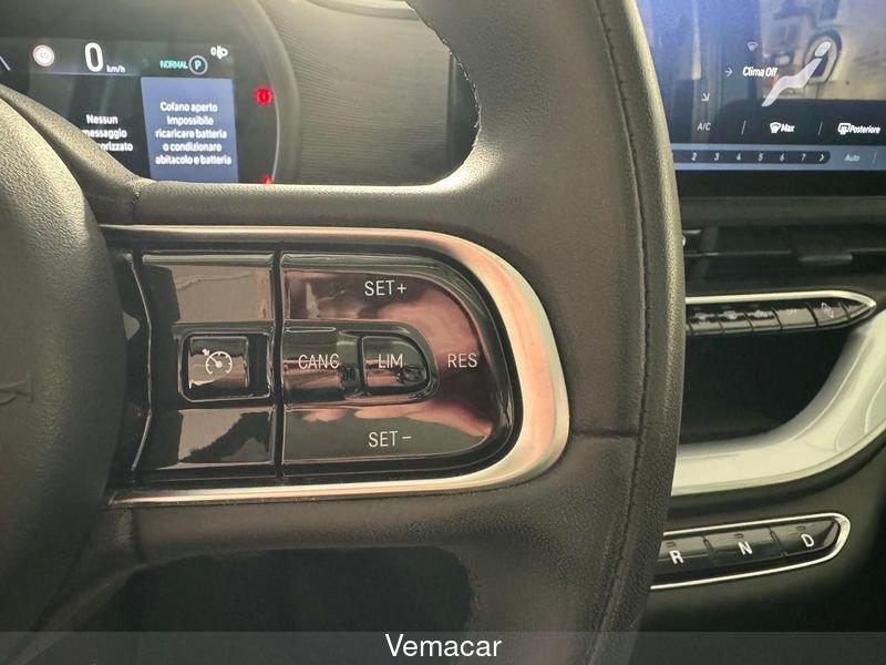 FIAT 500 500e 42 kWh Icon-FULL LED-NAVI- SENSORI PARK -KM 40300!