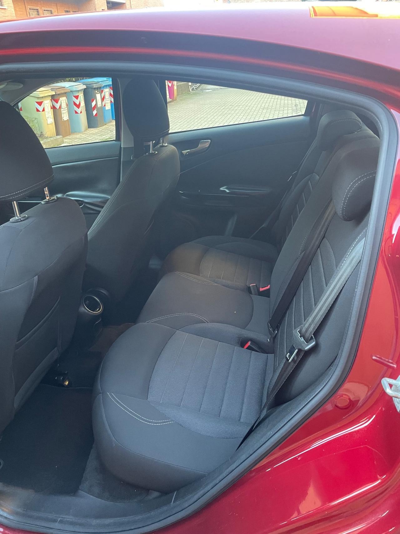 Alfa Romeo Giulietta 1.6 JTDm-2 105 CV Distinctive