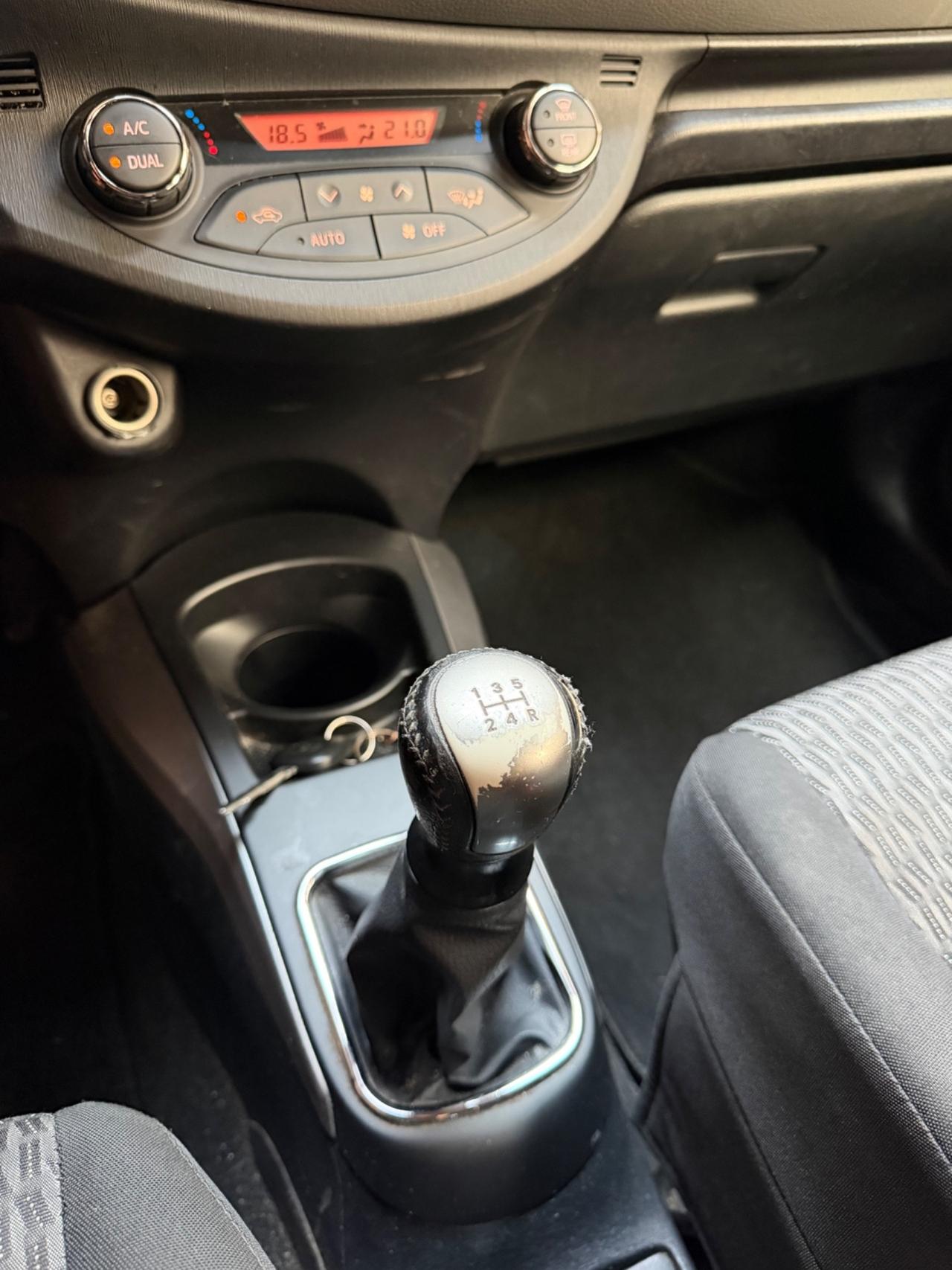 Toyota Yaris 1.0 Neopatentati Euro 5