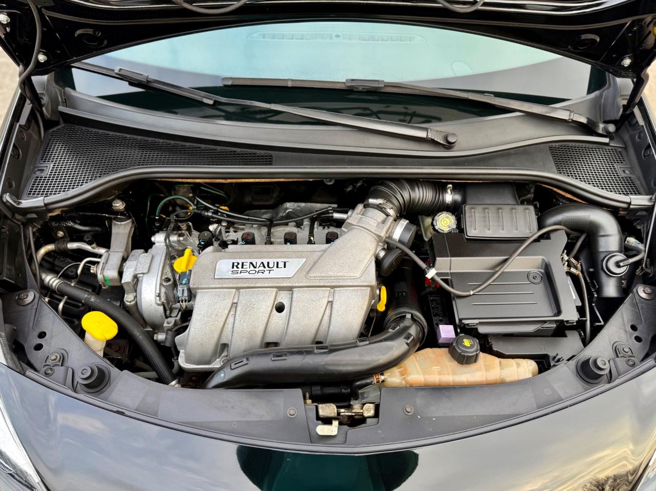 Renault Clio 3 RS F1 R27 N3196 197cv 2008