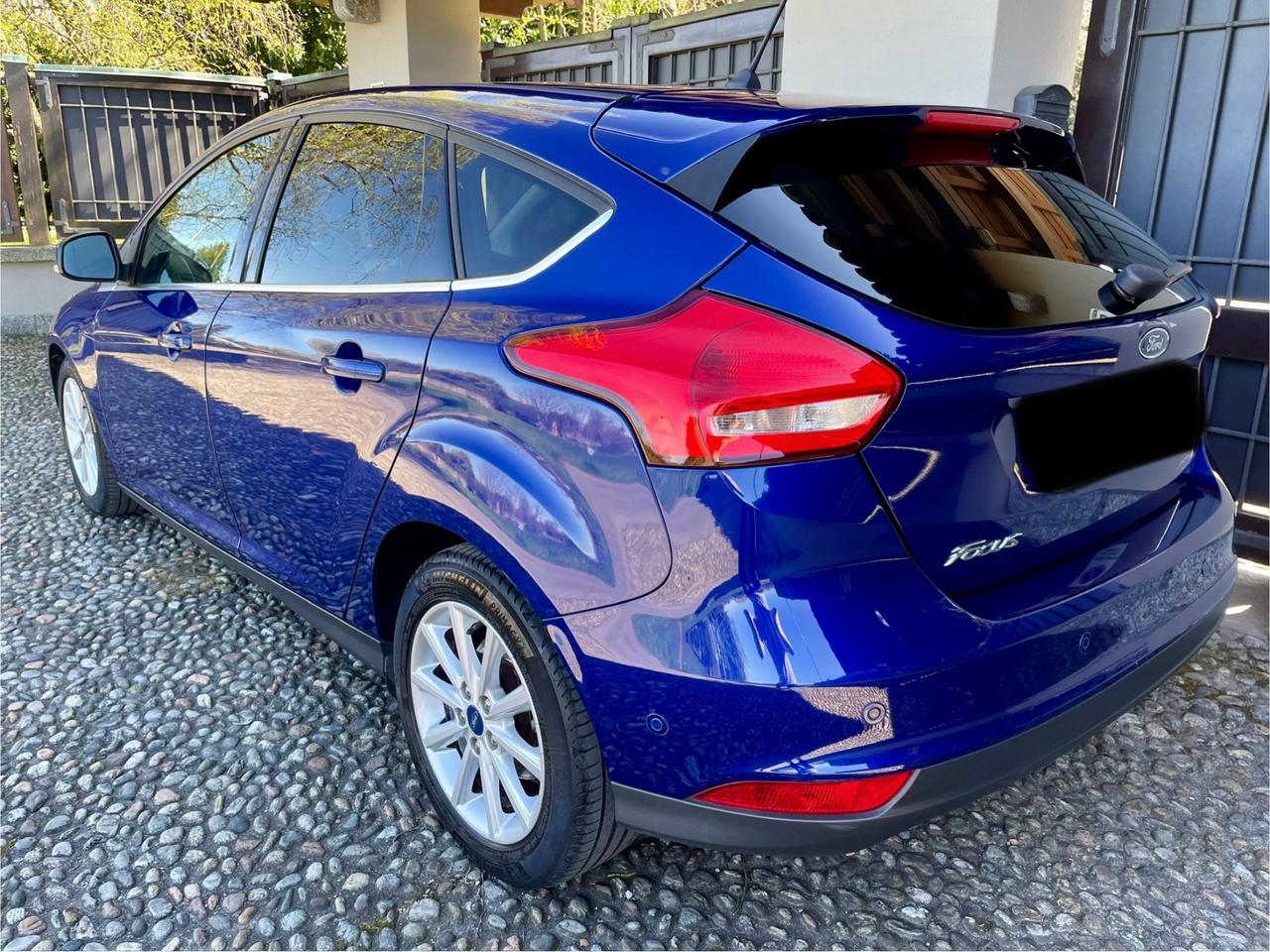 Ford Focus 1.5 TDCi 120 CV Titanium *SOLO 120000 KM*