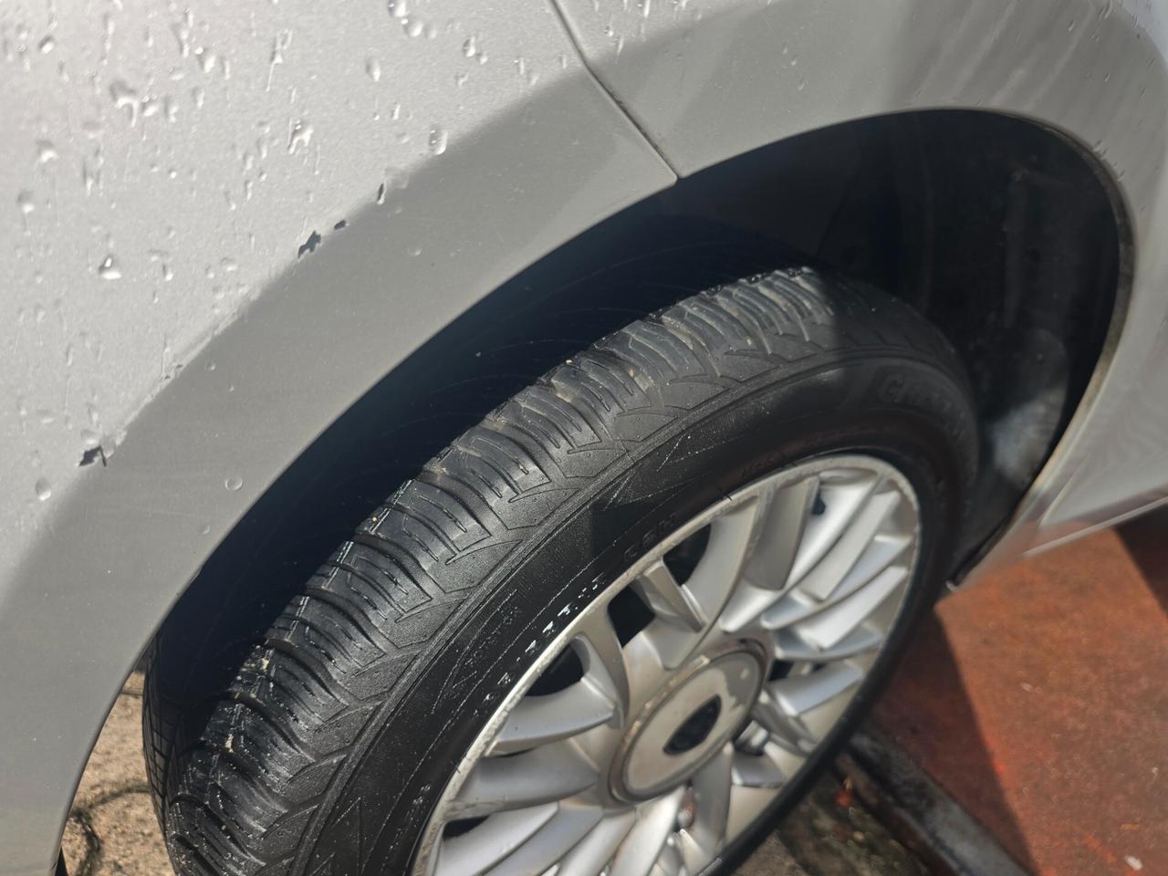 Lancia Ypsilon 0.9 TwinAir 85 CV 5 porte Metano Ecochic Gold