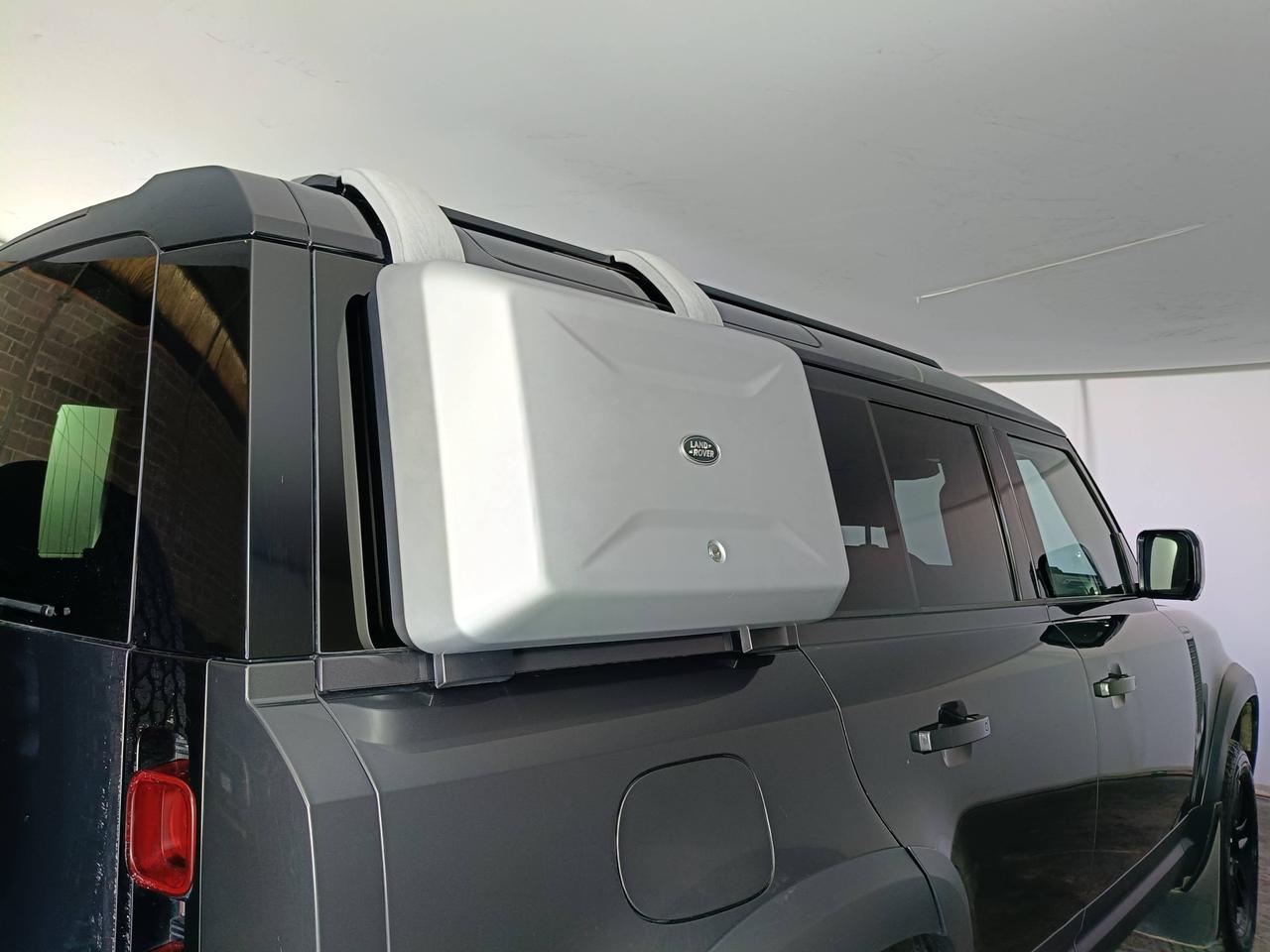 LAND ROVER Defender VII 2020 110 - Defender 110 3.0d i6 mhev X-Dynamic SE awd 200cv auto