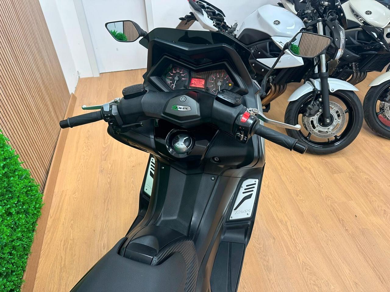 YAMAHA TMAX T-MAX T MAX 530 - DA 129€ AL MESE