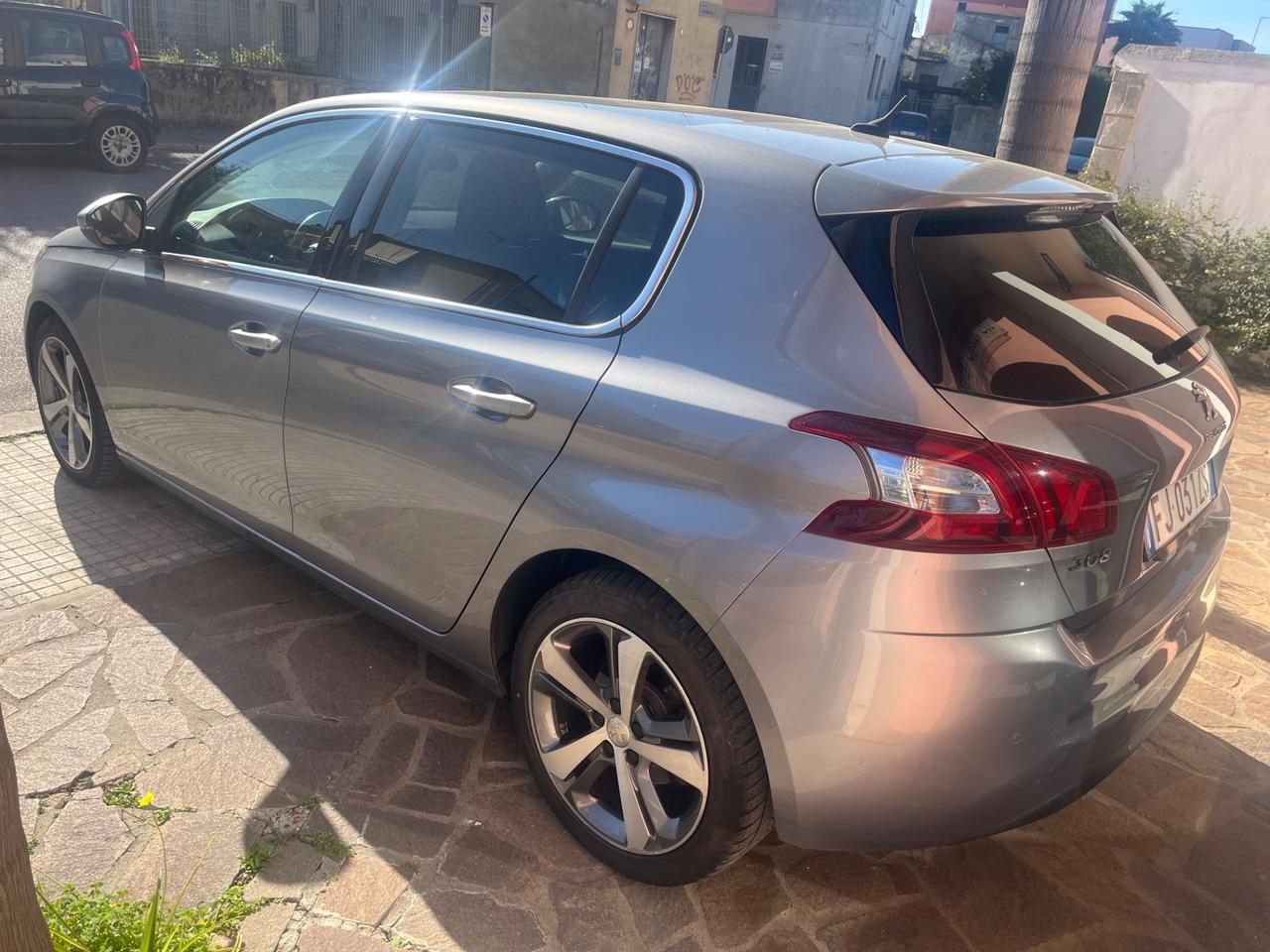 Peugeot 308 PureTech Turbo 130 S&S Allure