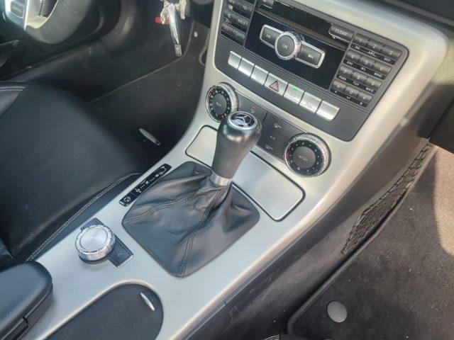 MERCEDES-BENZ SLK 200 Premium AMG