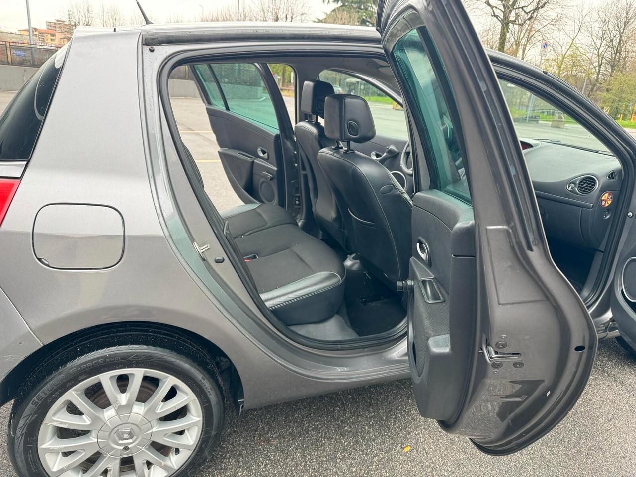 Renault Clio 1.2 16V 5 porte Dynamique