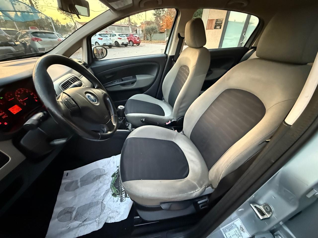 Fiat Grande Punto 1.3 MJT 75 CV 5 porte Active