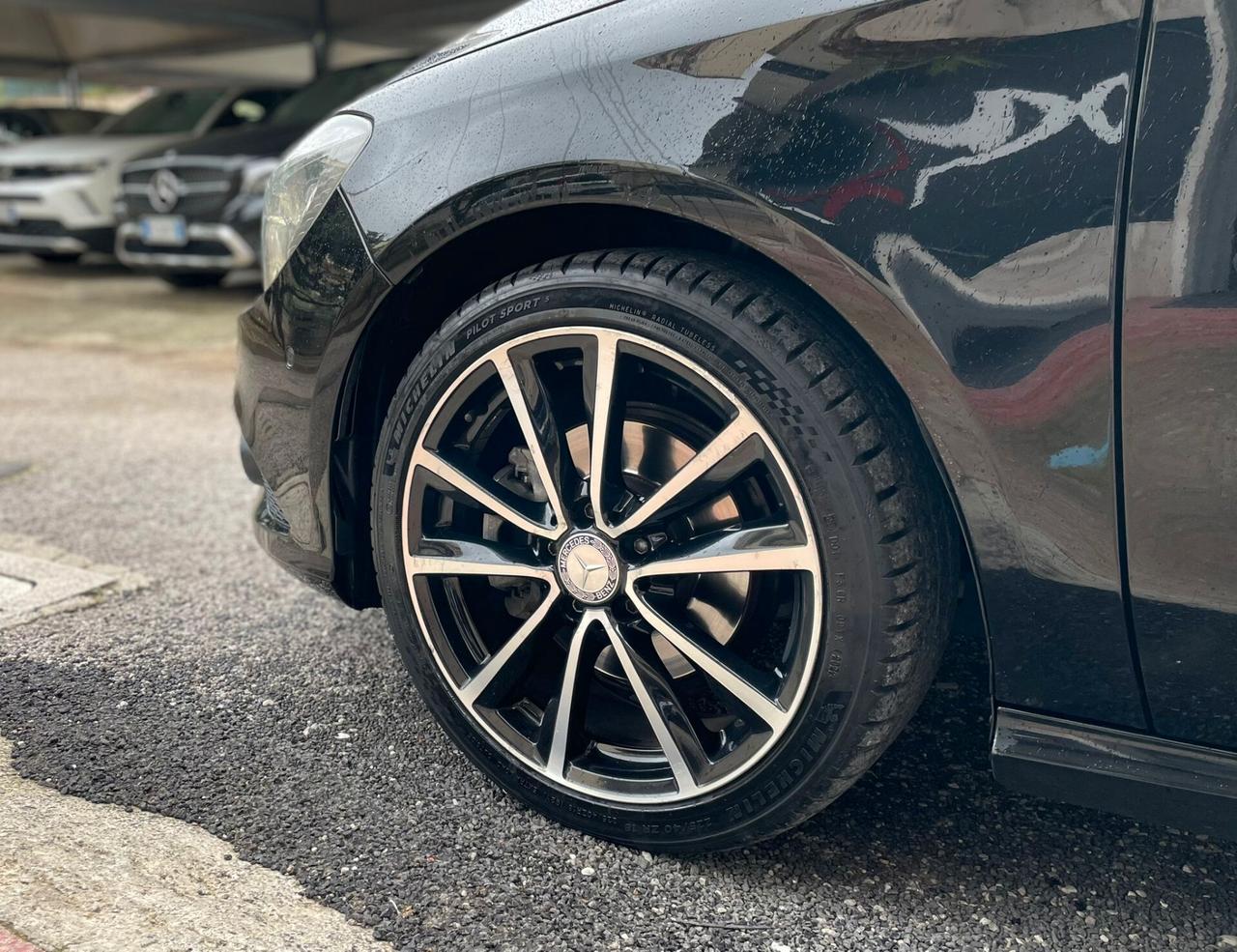 Mercedes-benz CLA200 AMG Premium