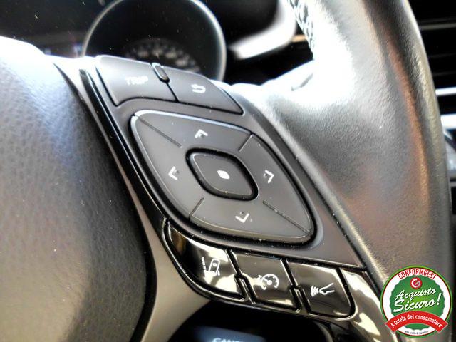 TOYOTA C-HR 1.8 Hybrid E-CVT Business