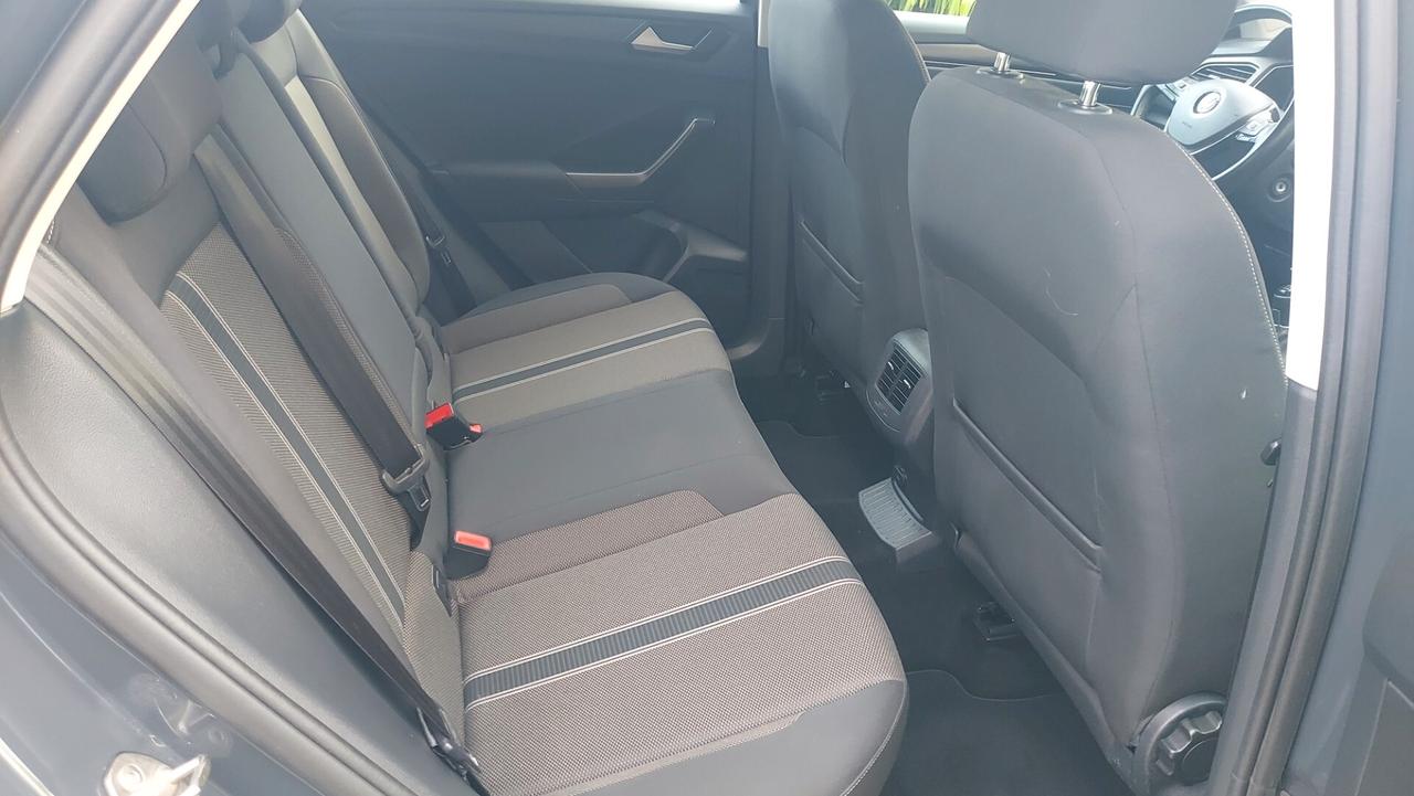Volkswagen T-Roc 2.0 TDI - 4MOTION - Manuale
