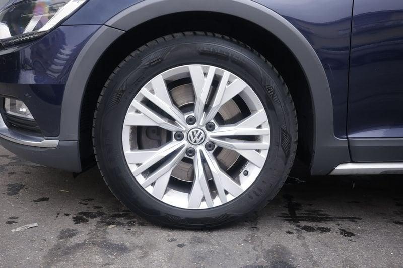 Volkswagen Passat Alltrack 2.0 TDI 240 CV 4motion DSG Executive BMT Unicoproprietario