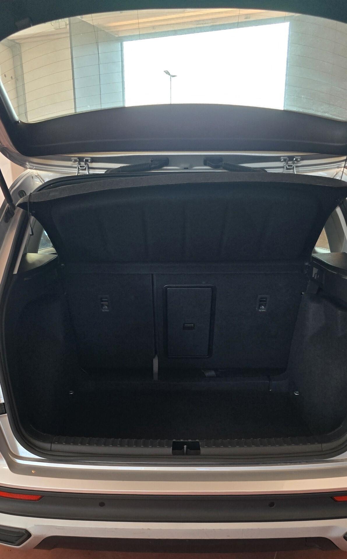 Seat Ateca 1.5 EcoTSI 150 CV DSG Business – SUV Dinamico e Tecnologico