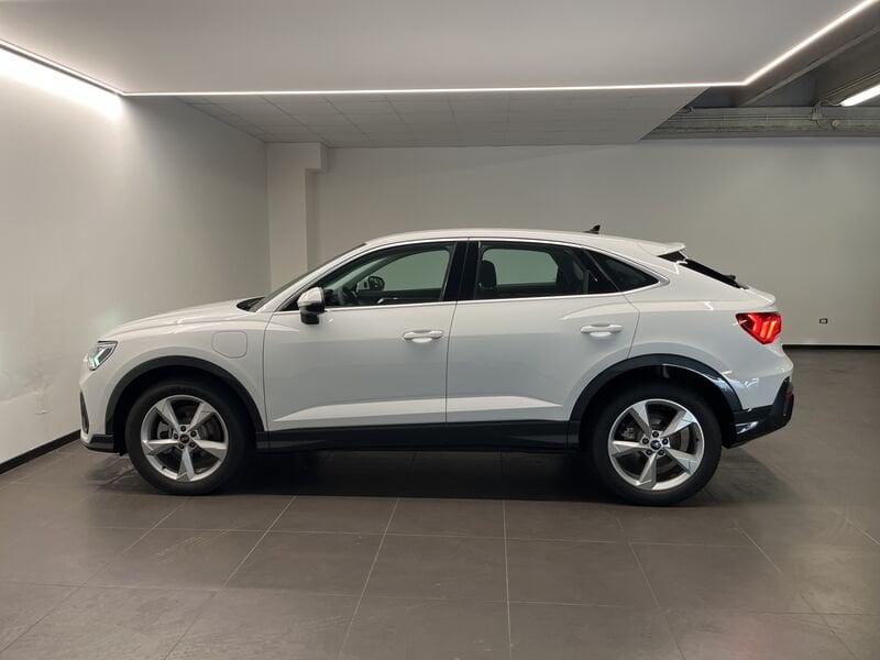 Audi Q3 Audi Sportback Business Plus 45 TFSI e 180(245) kW(CV) S tronic
