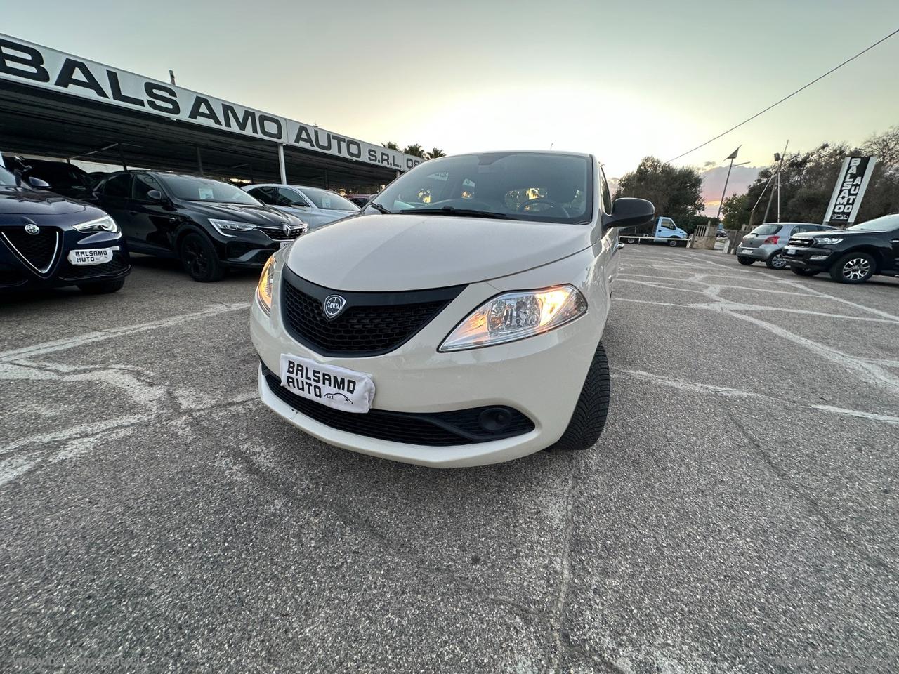 LANCIA Ypsilon 1.2 69 CV 5p. Gold