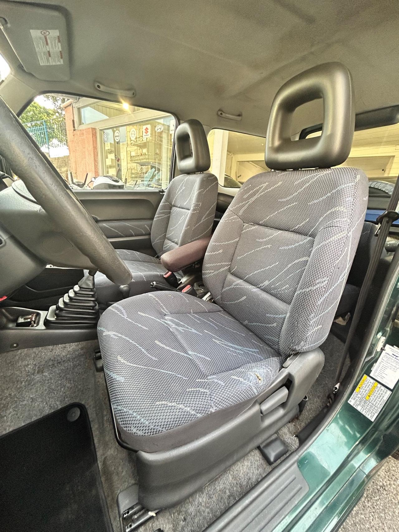 Suzuki Jimny 1.3i 16V cat 4WD JLX