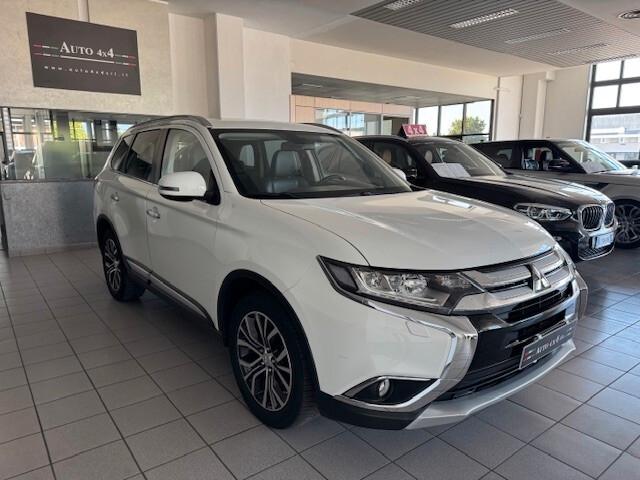 Mitsubishi Outlander 2.2 DI-D 4WD Instyle 7p.