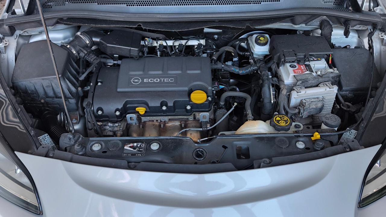 Opel Corsa 1.4 90CV GPL Tech 5 porte n-Joy