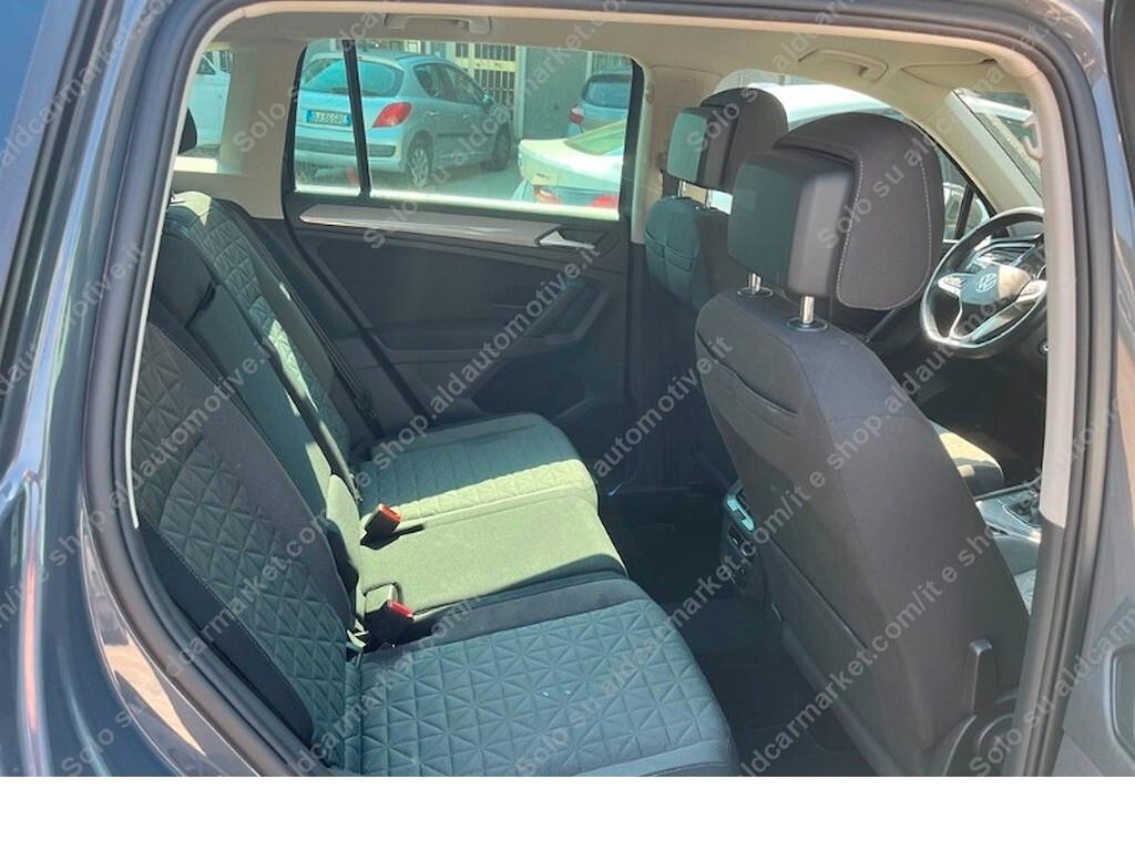 Volkswagen Tiguan 2.0 TDi 150cv DSG da VETRINA