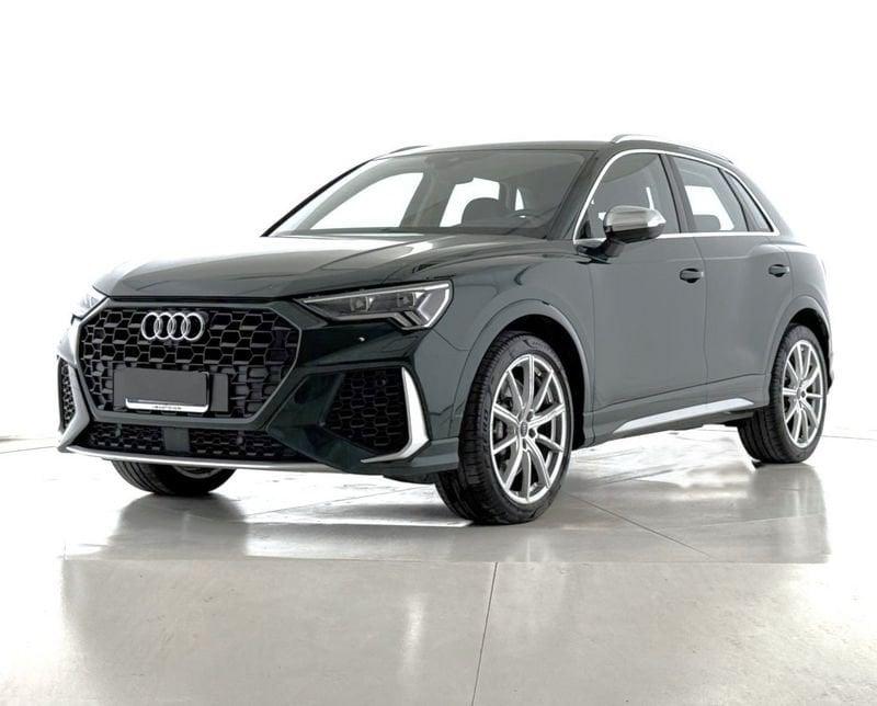 Audi Q3 RS Q3 quattro S tronic