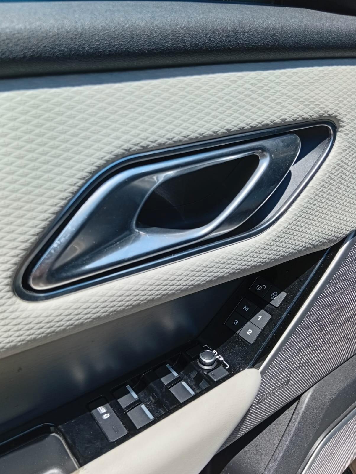 Land Rover Range Velar 2.0D 240 CV R-Dynamic