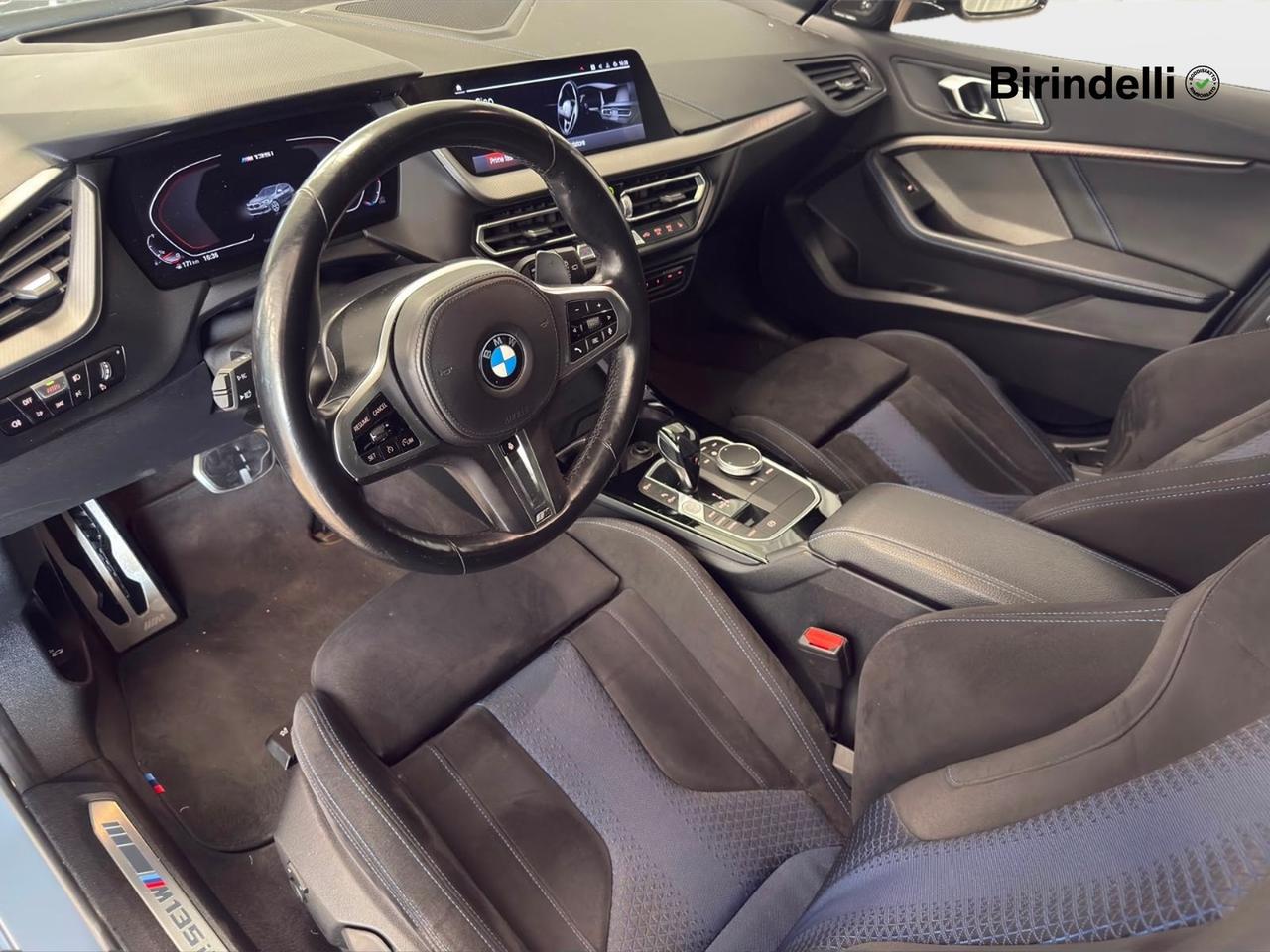 BMW Serie 1 (F40) - M 135i xDrive