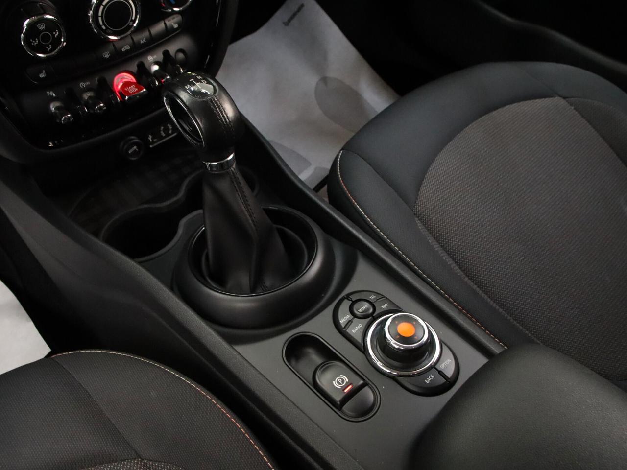 MINI Cooper Clubman IV F54 2016 1.5 Hype auto