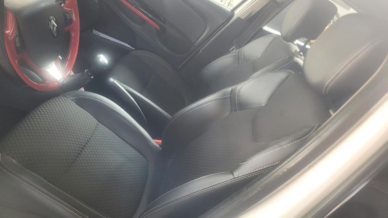 Renault Clio 1.2 75CV 5 porte