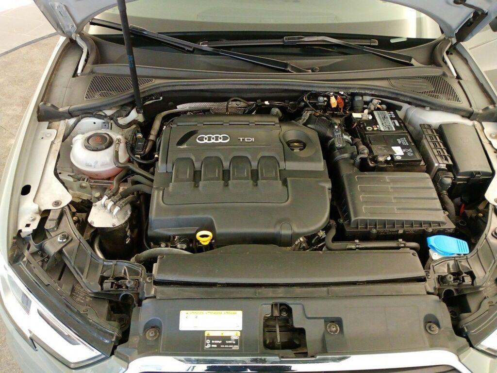 Audi A3 30 1.6 TDI Business S tronic