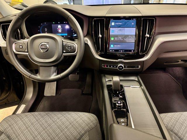 VOLVO XC60 B4 (d) automatico Core UNIPRO - CERTIFICATA