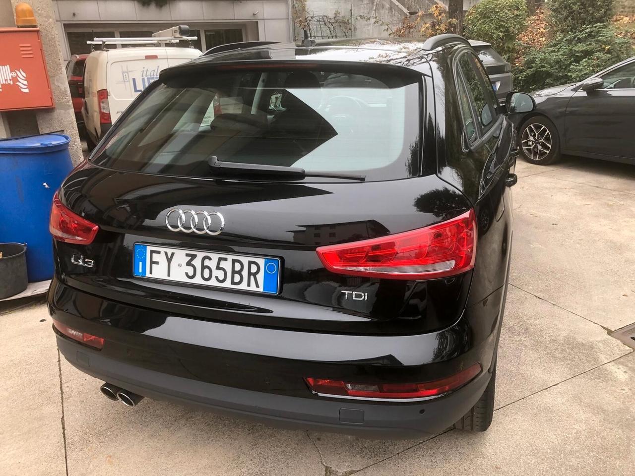 Audi Q3 2.0 TDI 150 CV Business