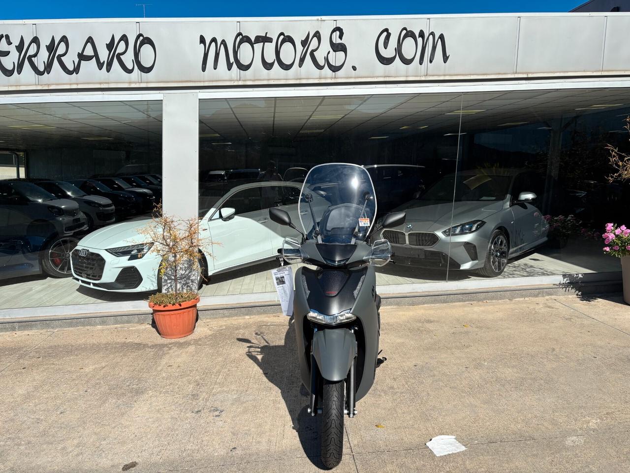Honda SH 350 Sport ABS grigio NUOVO KM 0