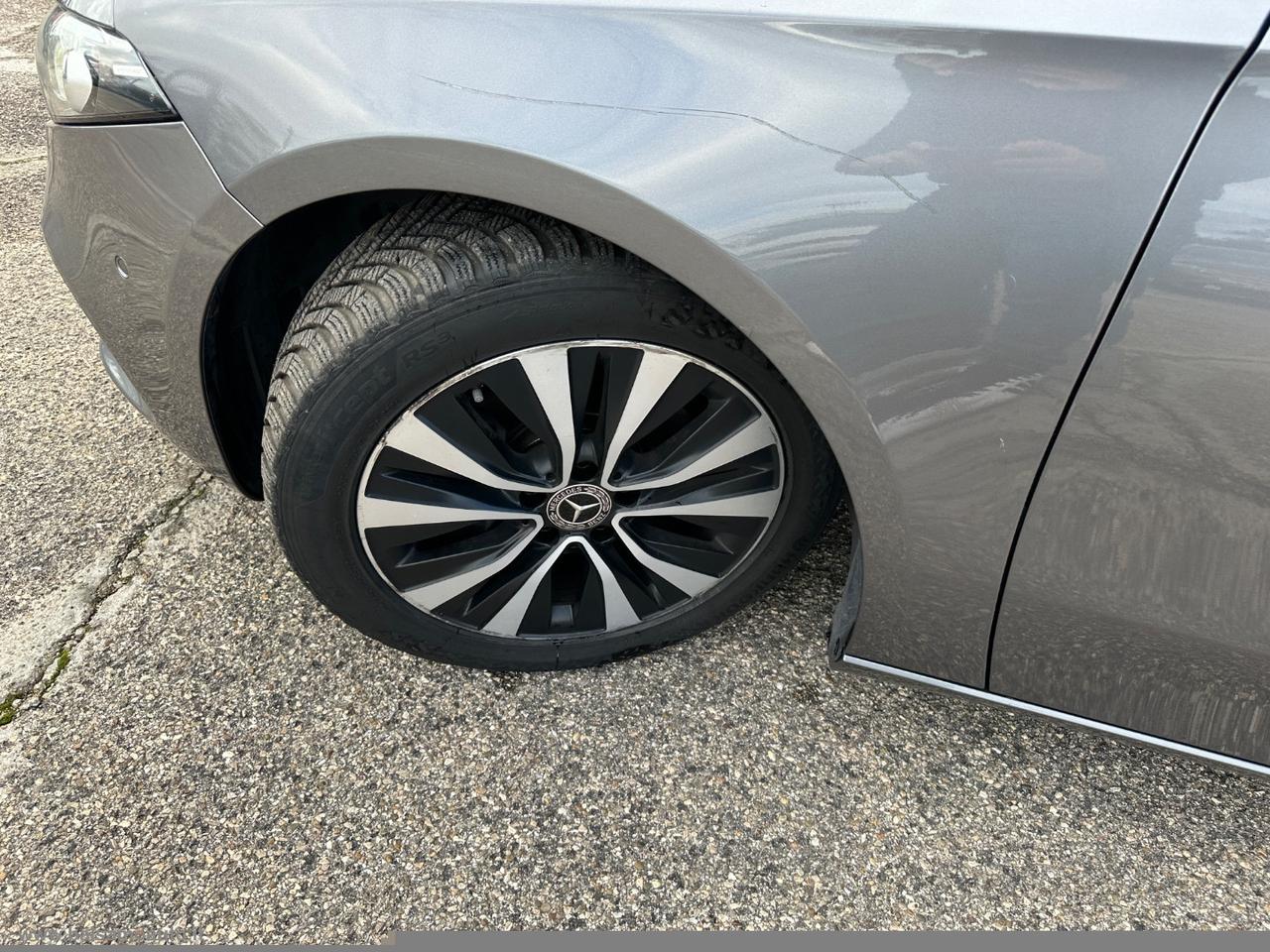 MERCEDES-BENZ A 180 d Sport TETTO APRIBILE