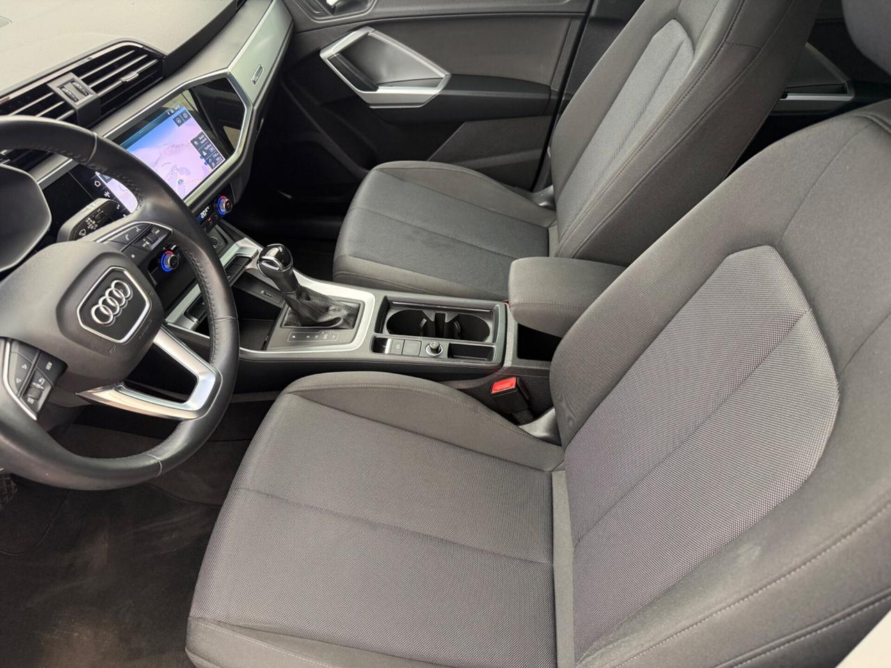 Audi Q3 35 TDI S tronic Business Advanced