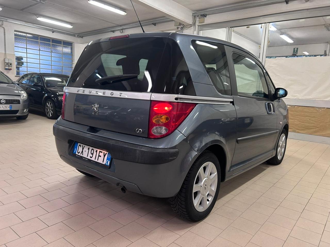 Peugeot 1007 1.4 HDi Happy