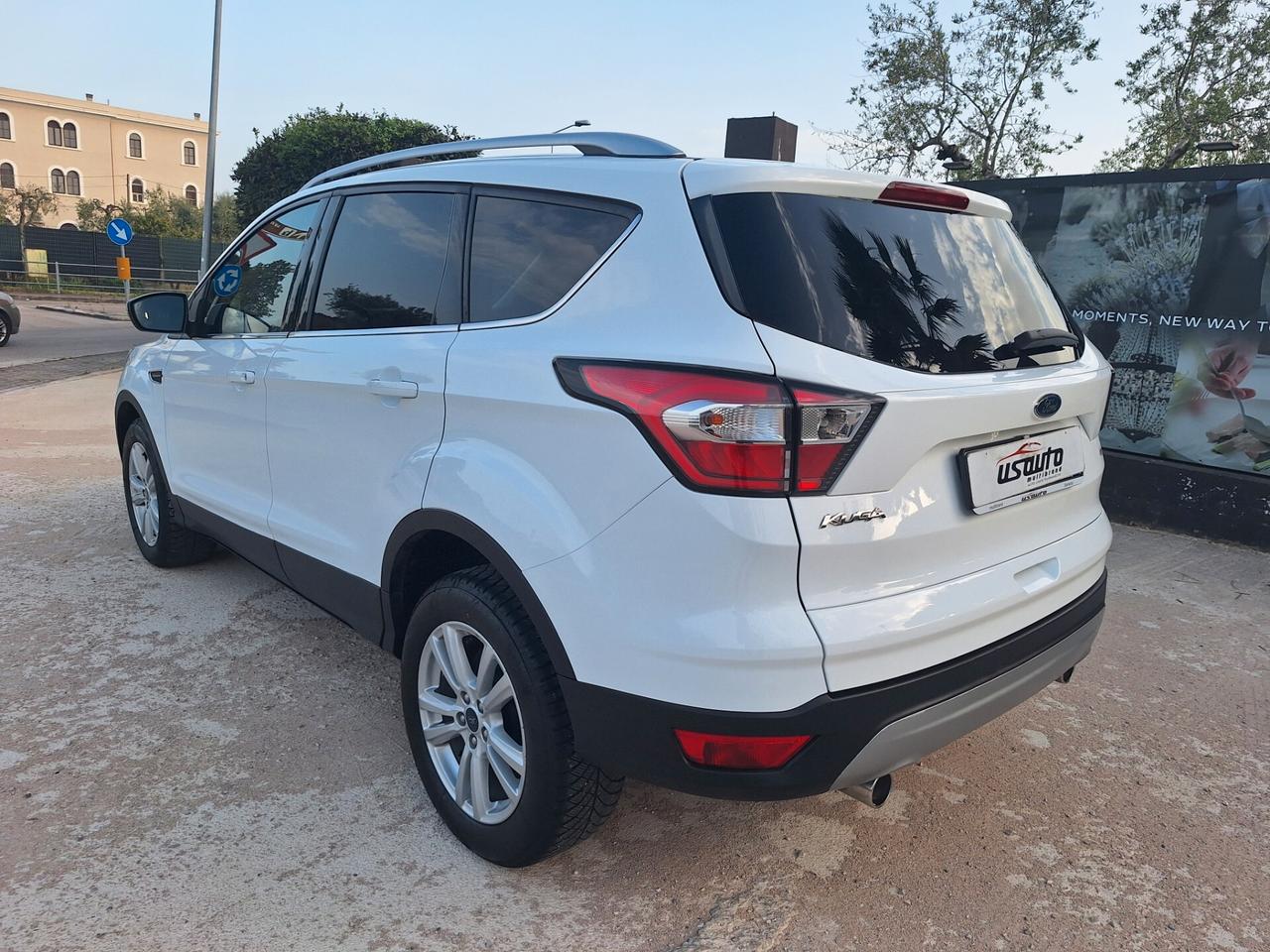 Ford Kuga 1.5 TDCI 120 CV Titanium PERFETTA