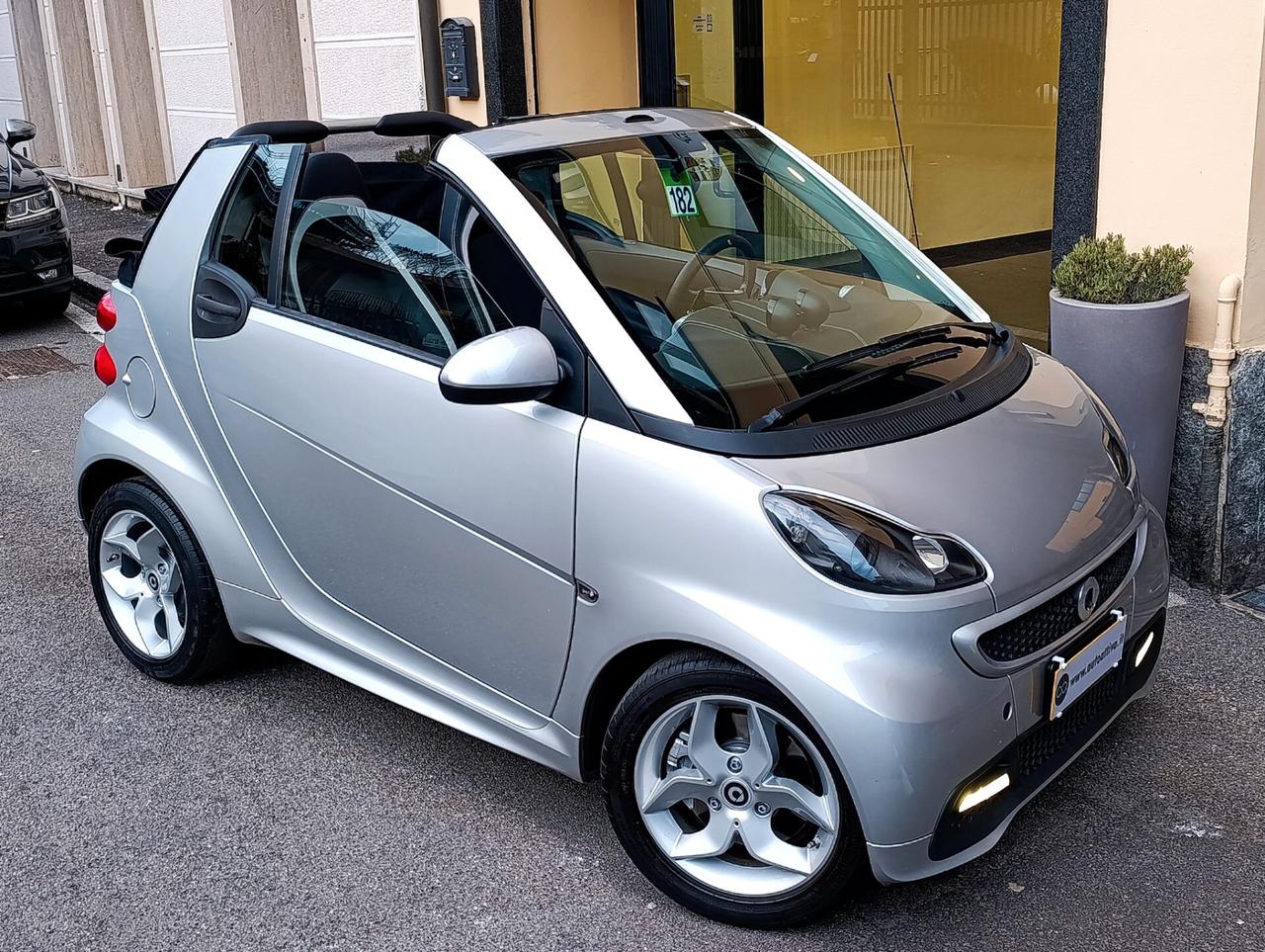 Smart ForTwo 1000 52 kW MHD cabrio passion