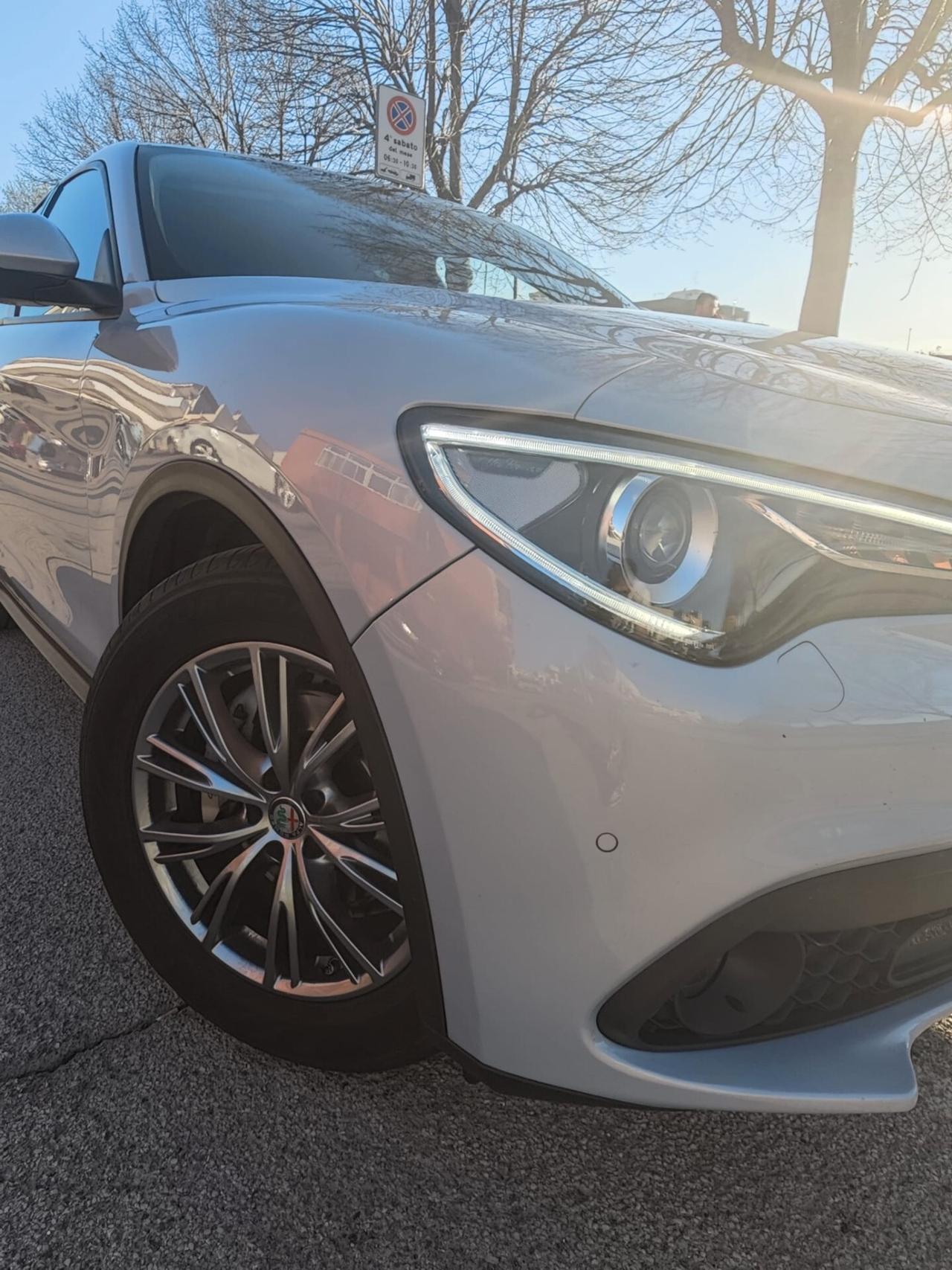 Alfa Romeo Stelvio 2.2 Turbodiesel 160 CV AT8 -PERFETTA-