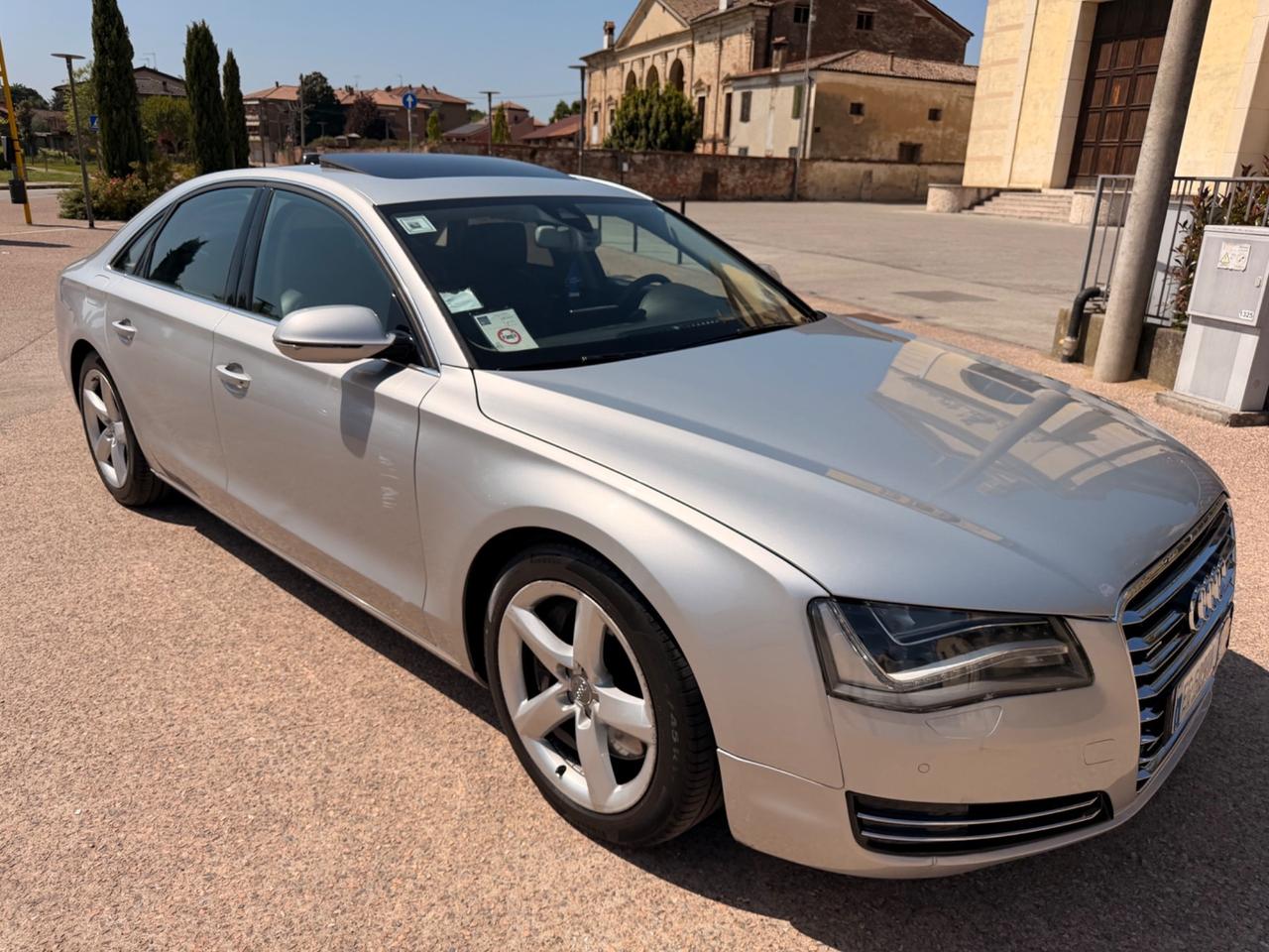 AUDI A8 4.2 V8 FSI quattro KM 113mila tetto frigo consolato ITA