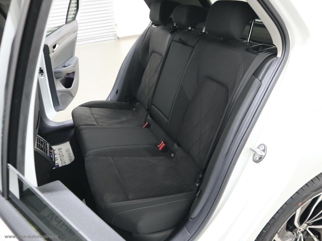VOLKSWAGEN Golf 8 2.0TDI IQ-LIGHT FULL LED NAVI STYLE