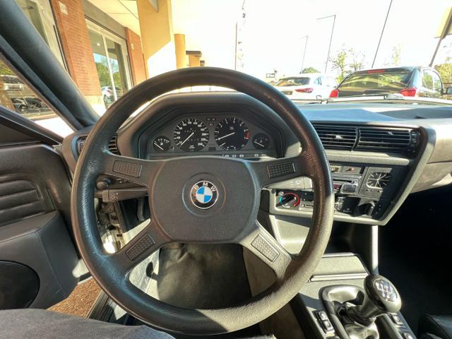 BMW 320 i Cabriolet