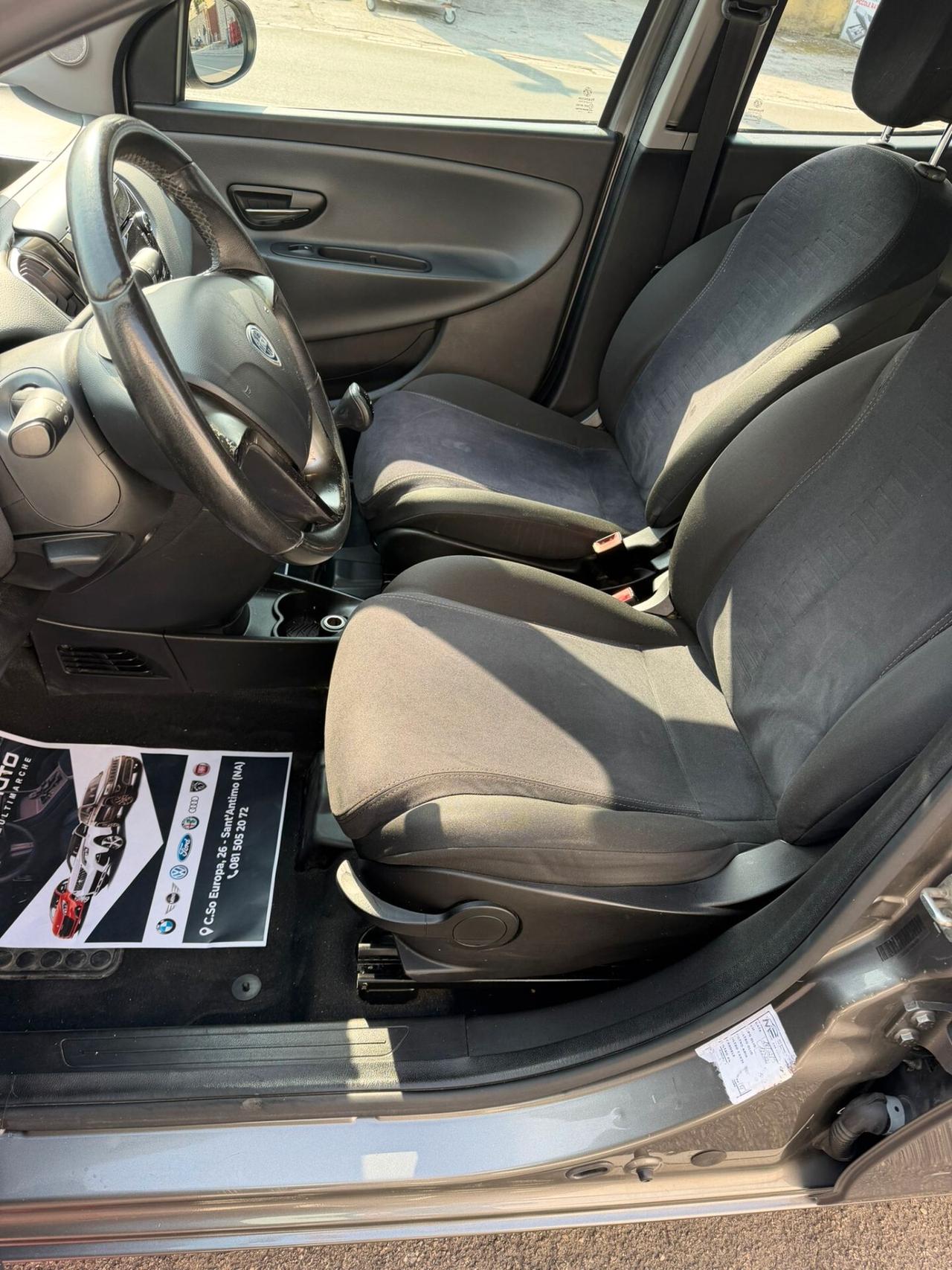 Ypsilon III 2012 1.3 mjt Gold s