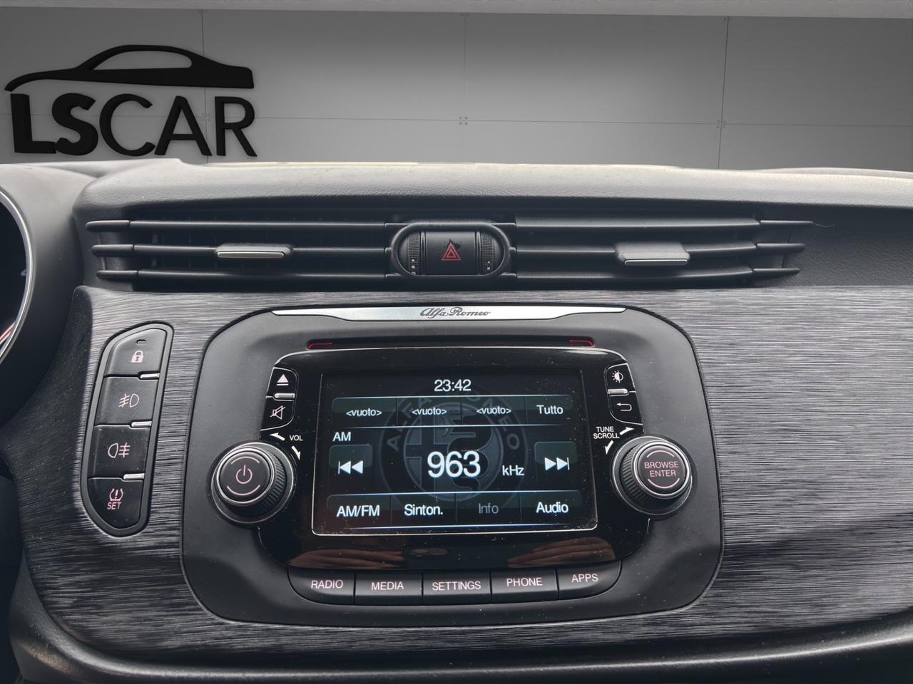 Alfa Romeo - Giulietta 1.6 jtdm Super 120cv