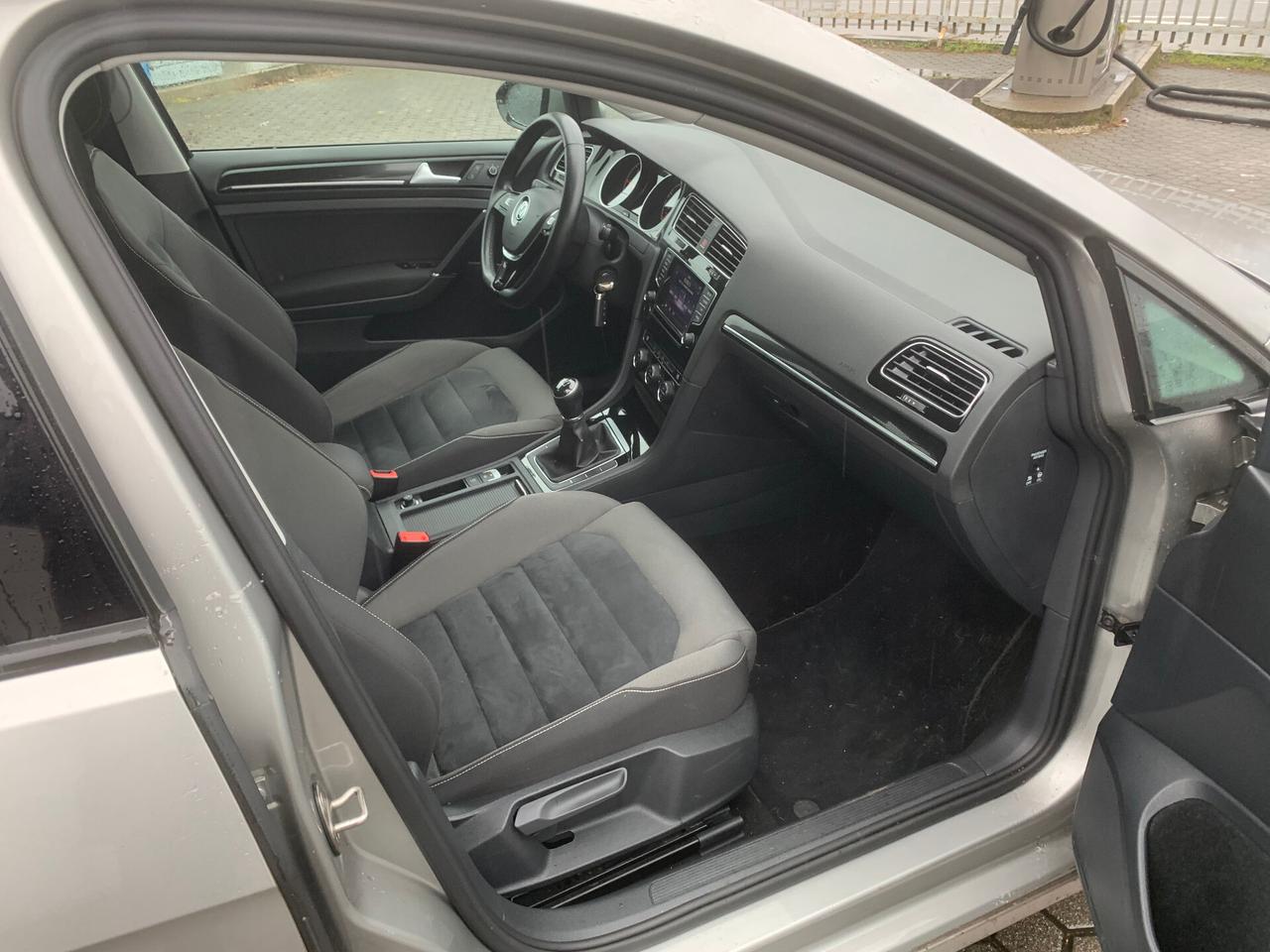 Volkswagen Golf Business 1.6 TDI 5p. Highline BlueMotion Technology