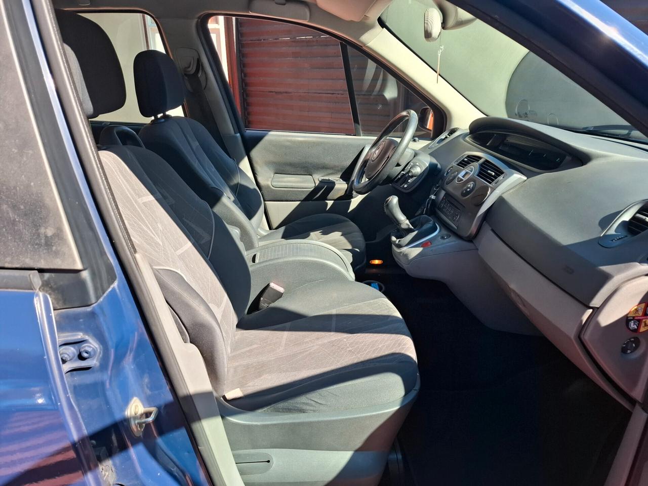 Renault Scenic Scénic 1.6 16V Confort Authentique